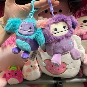 Buna and Eden Squishmallow Clips